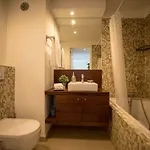 Charming With Balcony & Pool Apartament