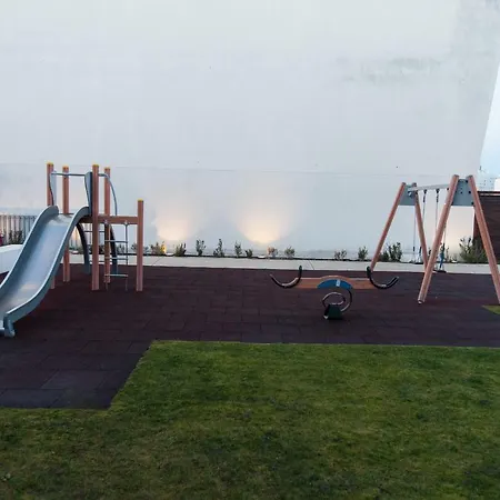 Charming With Balcony & Pool * Lisbon