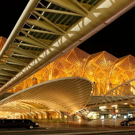 Apartment Charming With Balcony & Pool