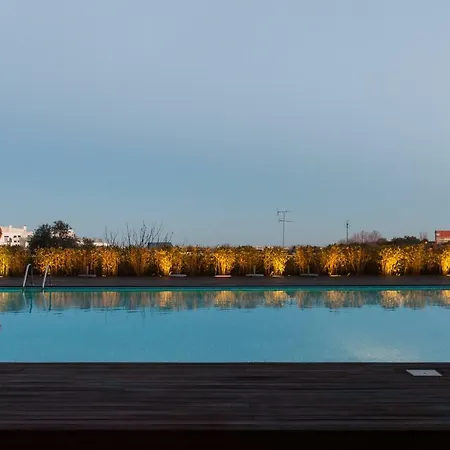 דירה Charming With Balcony & Pool *