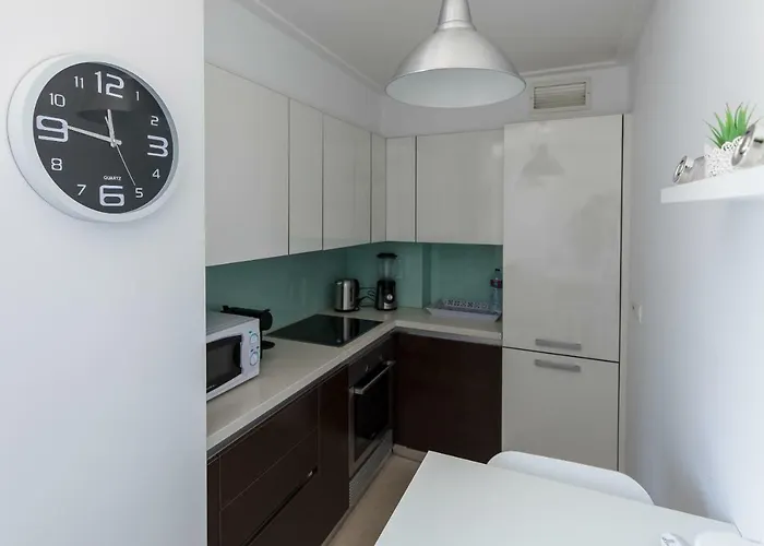 Charming With Balcony & Pool Appartement Lissabon