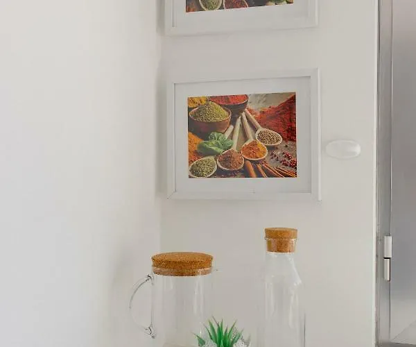 Appartement Charming With Balcony & Pool *