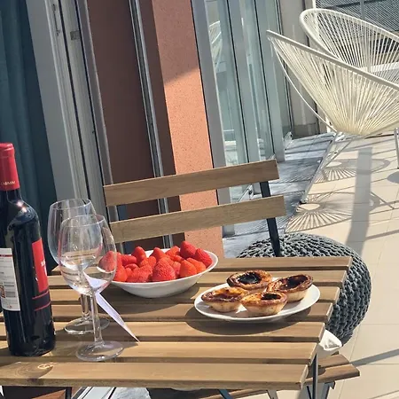 Apartamento Charming With Balcony & Pool *